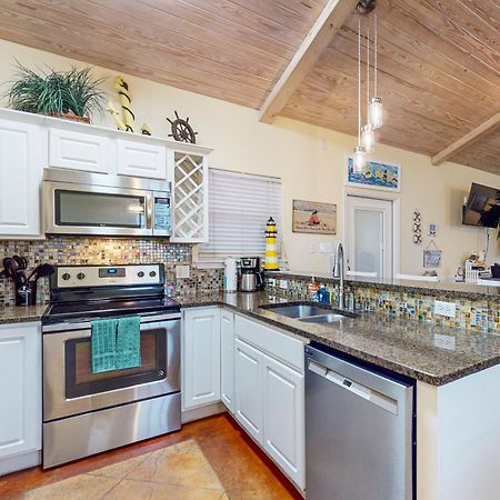 Sail Away At Pirate'S Bay Unit 113 Apartment Port Aransas Bagian luar foto