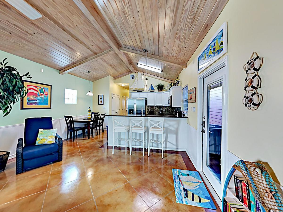Sail Away At Pirate'S Bay Unit 113 Apartment Port Aransas Bagian luar foto