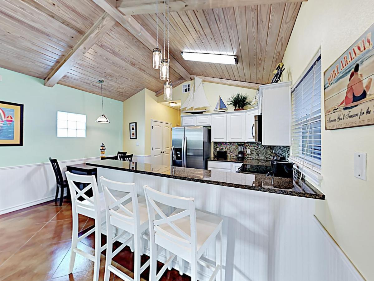 Sail Away At Pirate'S Bay Unit 113 Apartment Port Aransas Bagian luar foto